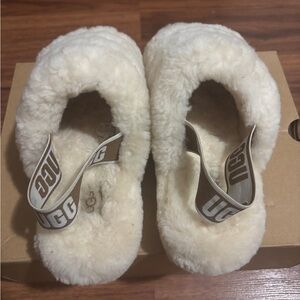 UGG Women's Cream Fluffy Slippers